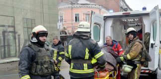 Guerra Ucraina, Kiev: “Raid Russia su Makariv, 13 morti”