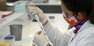 Covid, da Ema via libera a primo monoclonale preventivo
