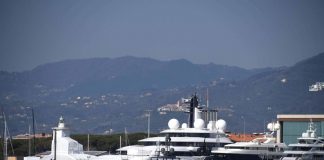 Ucraina-Russia, il super yacht di Putin in Toscana?