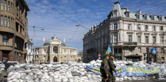 Odessa sotto attacco, Zelensky “Mosca vuole il Donbass e il Sud”