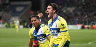 Decide Vlahovic, la Juventus espugna Cagliari per 2-1