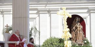 Ucraina, Papa “Con la follia della guerra si torna a crocifiggere Cristo”