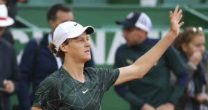 Sinner rimonta Rublev e approda ai quarti a Montecarlo