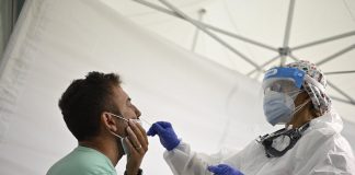 Covid, Iss “aumento reinfezioni al 4.4%”