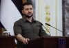 Ucraina, Zelensky “La ricostruiremo, combattiamo per la libertà”