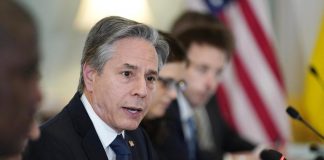 Ucraina, Blinken a Kiev: “In settimana ritorno diplomatici Usa. Altri 700 milioni di aiuti”