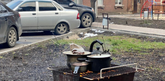 Ucraina, la volontaria di Mariupol: “Ho vissuto l’inferno, ma piangerò solo quando vinceremo”