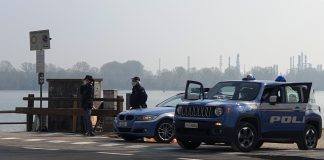 I controlli della Polizia: sanzionati in tre per possesso di stupefacenti