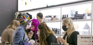 Con Cosmoprof aprono Cosmopack, Cosmo|Perfumery Cosmetics e Cosmo Hair Nail Beauty Salon
