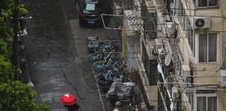 Covid, Bassetti: “In Cina vera dittatura sanitaria”