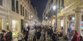 Covid oggi Italia, nuovo mix di Omicron