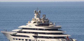 Sanzioni Russia, sequestrato in Germania yacht ‘Dilbar’: “E’ della sorella di Usmanov”