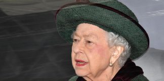 La regina Elisabetta compie 96 anni, festa privata a Sandringham ricordando Filippo