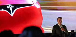 Twitter, per acquisizione Elon Musk vende 4,4 milioni di azioni Tesla