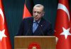 Turchia contro i curdi, Erdogan: “Operazioni anche in Siria, gli spaccheremo la testa”