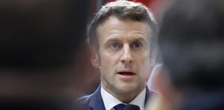 Bucha, Macron: “Immagini strage indicano crimini di guerra”