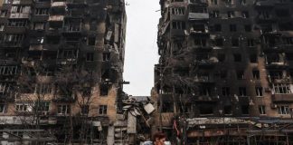 Ucraina, oligarca Rinat Akhmetov assicura: “Ricostruirò Mariupol”
