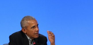 Obama: “Fake news sui social uccidono, Putin e Bannon le usano per indebolire istituzioni”