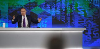 Ucraina, Scholz: “Putin non informato bene, gli nascondono molte verità”
