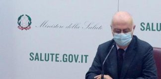 Covid Italia, Rezza: “Continuare a usare mascherine al chiuso”