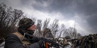 Guerra Ucraina, esplosioni a Odessa. Zelensky: “Russia vuole Donbass e il Sud”