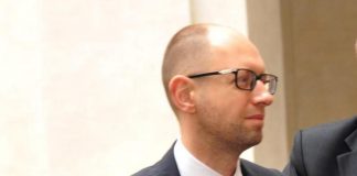 Ucraina, ex premier Yatseniuk: “L’Europa ha cambiato idea tardi su Putin”
