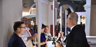 Domenica al Mantova Village torna “Degustazioni in rosa”, vini selezionati abbinati a finger food