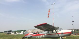 Successo per “Pistoni volanti atto I”. Evento all’Aeroclub Mantova per gli amanti del volo e delle 2 ruote