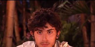 Isola famosi 2022, Alessandro lascia: “Ho esami a università”