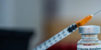 Vaccino Covid, Ema: ok ad AstraZeneca come booster