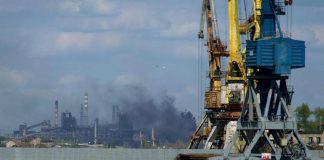 Mariupol, Kiev: “Lavoriamo per portare militari Azovstal in Paese terzo”