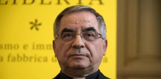 Vaticano, cardinale Becciu: “Mia assoluta innocenza, correttezza mie condotte”