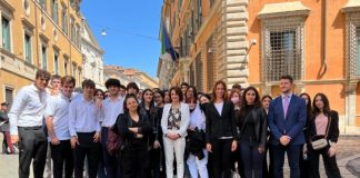 Gli studenti del Manzoni di Suzzara in visita a Roma al Senato. Poi l’incontro con la Ministra Bonetti
