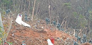 Aereo caduto in Cina, “qualcuno provocò lo schianto”