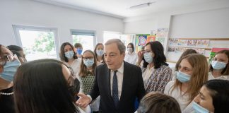 Draghi e la dedica alla moglie: “Senza Serena quante fesserie avrei fatto…”