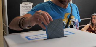 Oggi il voto per referendum e comunali. Oltre 40 mila i mantovani chiamati a eleggere il sindaco Domani il voto per referendum e comunali. Oltre 40 mila i mantovani chiamati a eleggere il sindaco