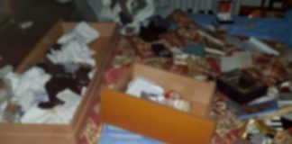 Mentre sono a cena in pizzeria gli svaligiano prima l’auto, poi la casa