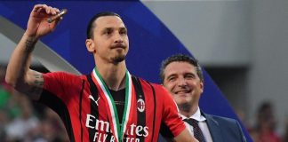Scudetto Milan, Ibra con un sigaro per la premiazione