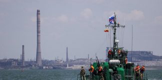 Mariupol, salpa prima nave cargo. Severodonetsk “per un terzo russa”