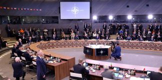 Nato, generale Tricarico: “Mai vista così asservita agli Usa”