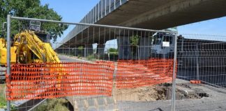 Cede l’asfalto tra via Poggio Reale e viale Favorita: tratto chiuso fino a venerdì