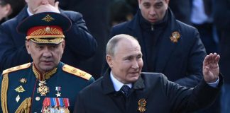 9 maggio e Russia, Marinella: “Oggi Putin con nostra cravatta, forse regalo di Berlusconi”