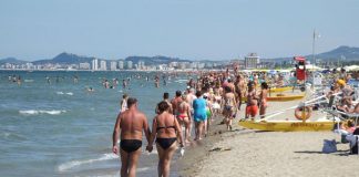 Bandiere Blu 2022 Italia, entra Riccione ed esce Ventotene