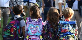 Prima campanella per gli studenti mantovani, senza mascherine in classe. Incognita carburanti sui trasporti