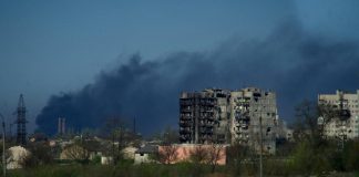 Mariupol, nuovi bombardamenti su Azovstal. Sirene di allarme a Kiev