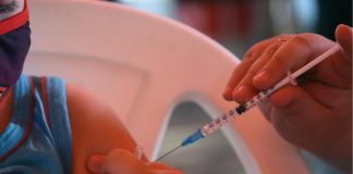 Terza dose bimbi, Viola: “Sicura ed efficace”