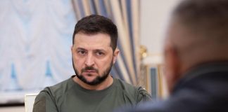 Ucraina, Zelensky firma legge che vieta partiti filo-russi