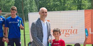 Ai bambini iscritti al Mantova Camp, consegnate le borracce griffate Tea