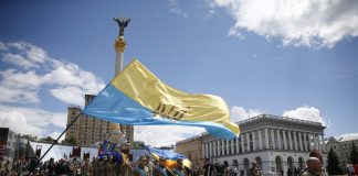 Quattro mesi di guerra in Ucraina, Kiev chiede più armi