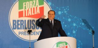Elezioni, Berlusconi “Quando votano 4 elettori su 10 perde democrazia”